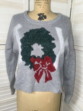 Ruby Moon Pullover Sweater Gray Christmas Wreath Size Medium
